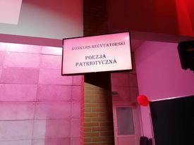 Konkurs recytatorski “Poezja patriotyczna” w Zespole Szkół Nr 1 w Wągrowcu.